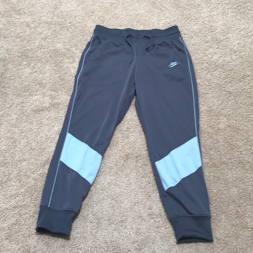 NWT! NIKE Size L grey combo sports jogger pants